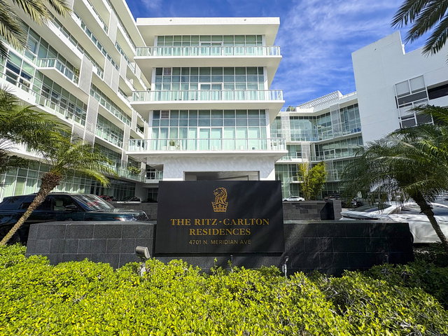 The Ritz Carlton Residences photo 2